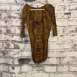 Victor- yellow patterned top